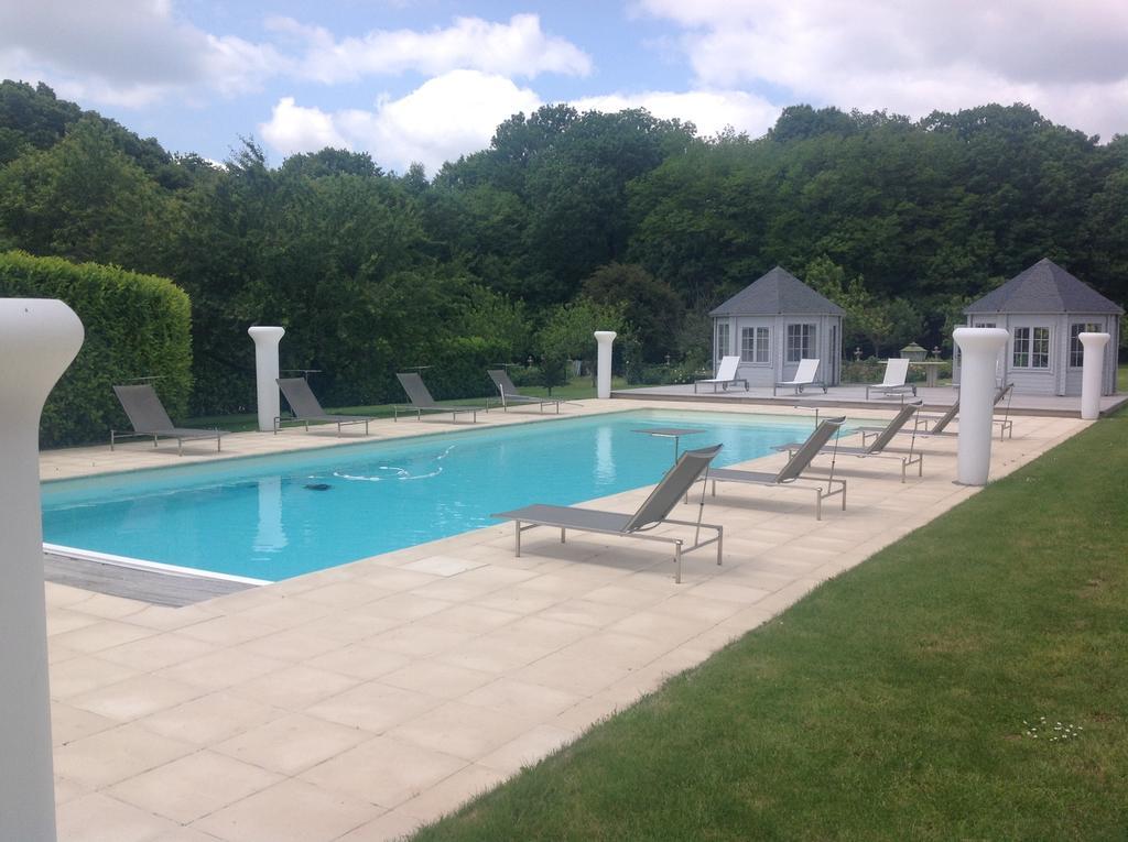 Chateau De La Goujonnerie Bed & Breakfast Loge-Fougereuse Exterior photo