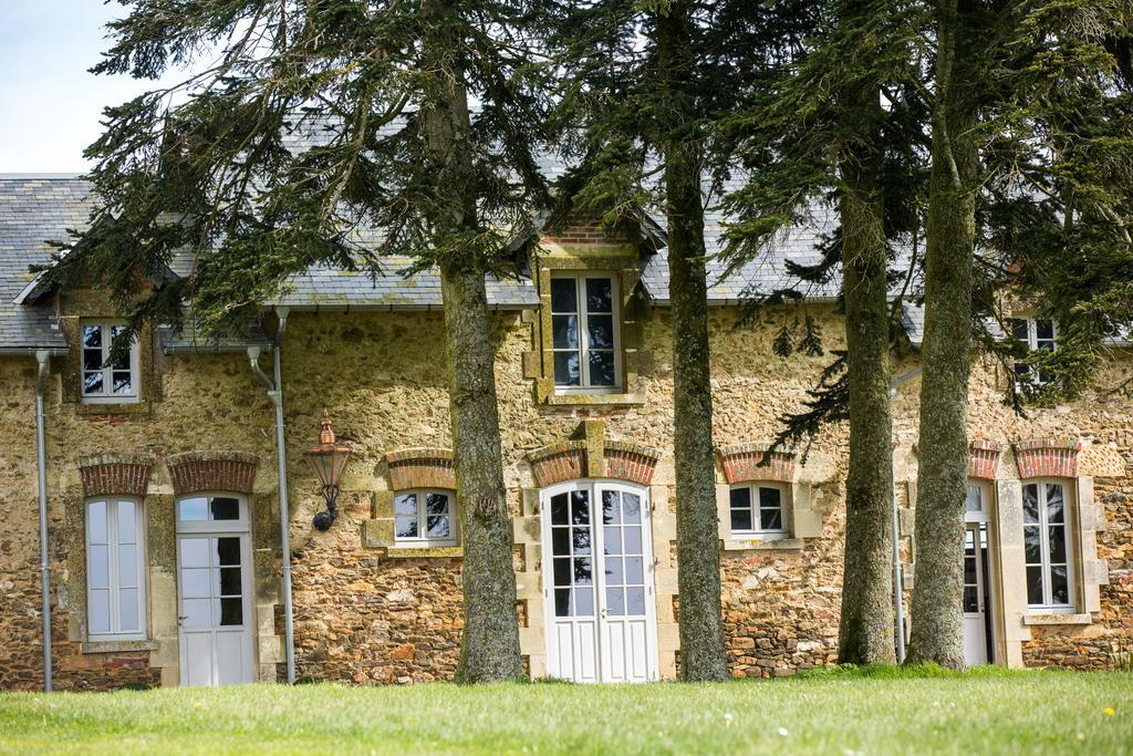 Chateau De La Goujonnerie Bed & Breakfast Loge-Fougereuse Exterior photo