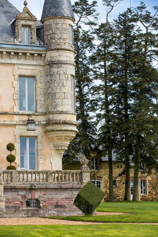 Chateau De La Goujonnerie Bed & Breakfast Loge-Fougereuse Exterior photo