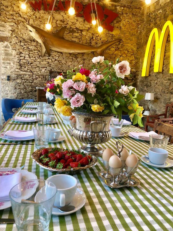 Chateau De La Goujonnerie Bed & Breakfast Loge-Fougereuse Exterior photo